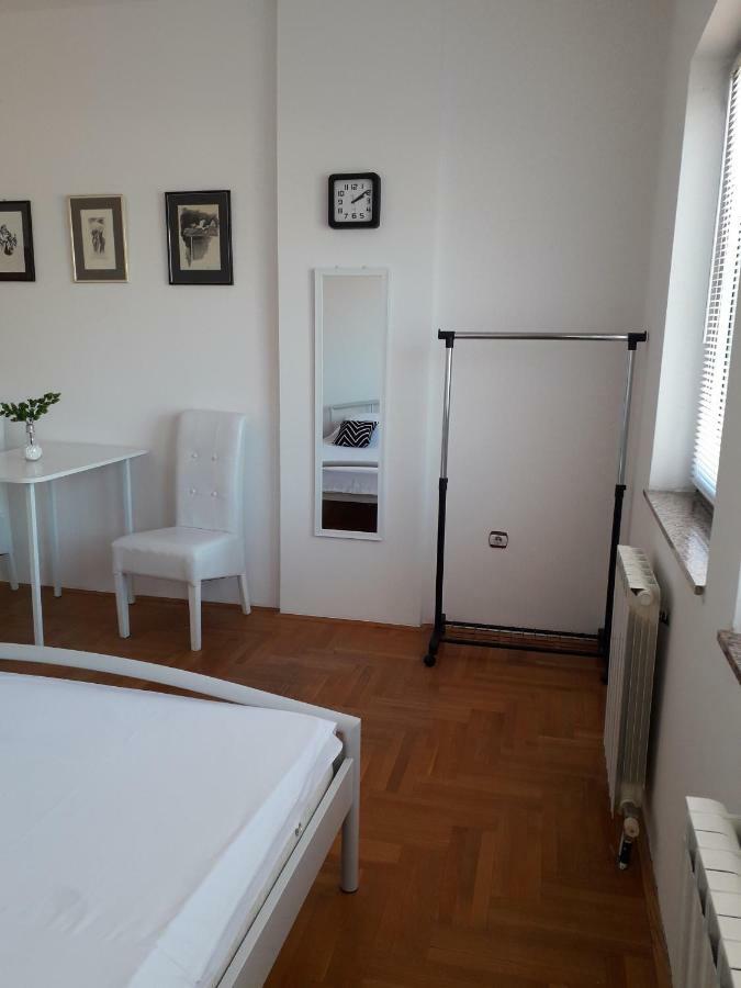 Apartman Dunja Ns 2 Novi Sad Exteriör bild