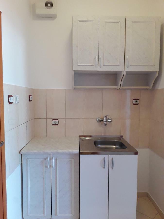 Apartman Dunja Ns 2 Novi Sad Exteriör bild