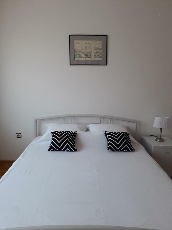Apartman Dunja Ns 2 Novi Sad Exteriör bild