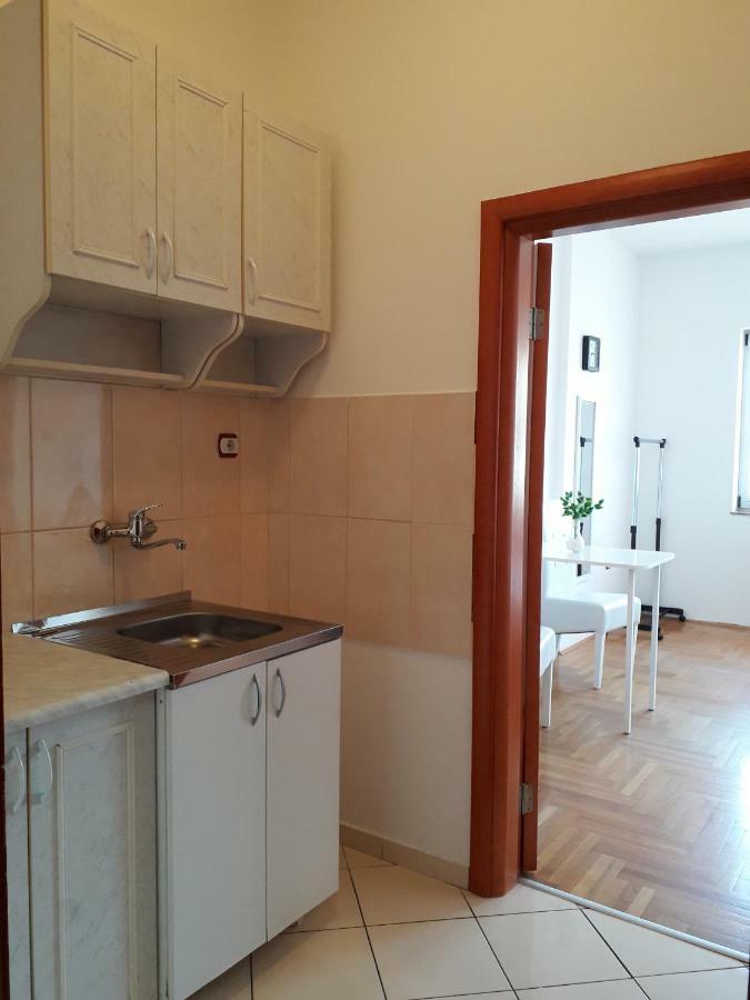 Apartman Dunja Ns 2 Novi Sad Exteriör bild